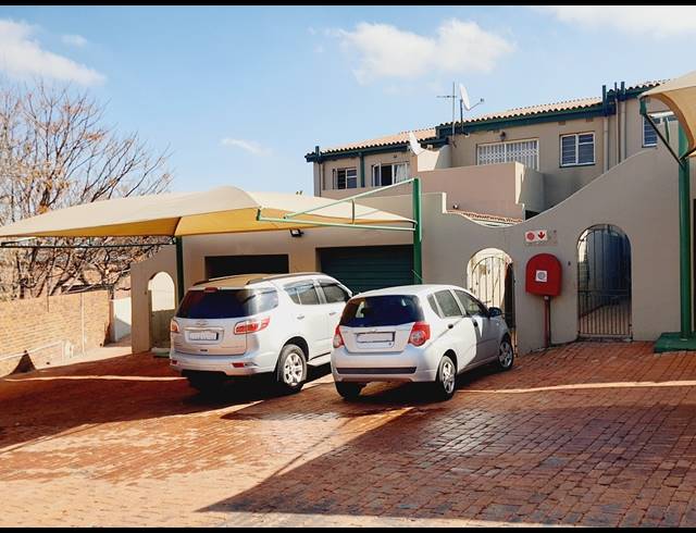3 BEDROOM TOWNHOUSE SOLD IN HALFWAY GARDENS